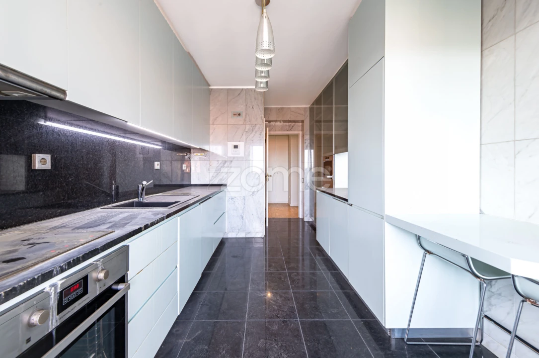 Apartamento T3 para Venda em Aldoar, Foz do Douro e Nevogilde Foto 14