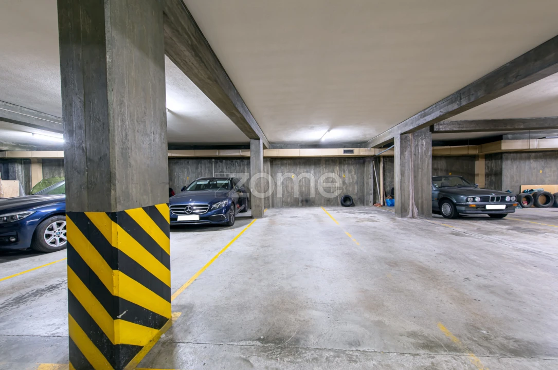 Apartamento T3 para Venda em Aldoar, Foz do Douro e Nevogilde Foto 32