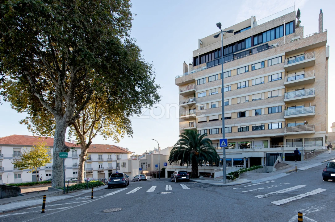 Apartamento T3 para Venda em Aldoar, Foz do Douro e Nevogilde Foto 3