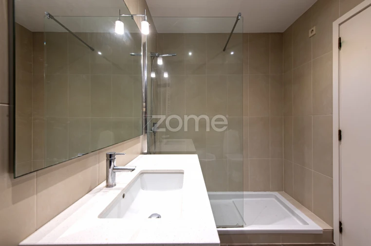 Apartamento T3 para Venda em Aldoar, Foz do Douro e Nevogilde Foto 28