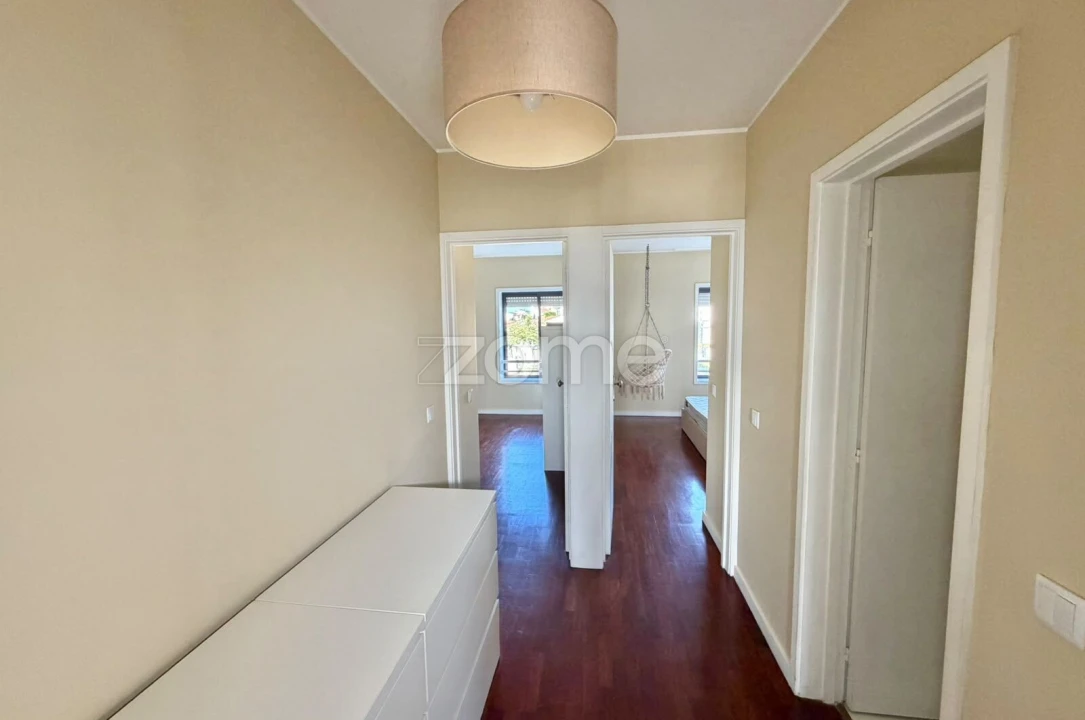 Apartamento T2 para Venda em Penafiel Foto 30