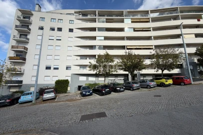 Apartamento T2 para Venda em Penafiel