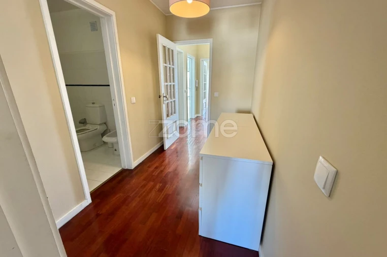 Apartamento T2 para Venda em Penafiel Foto 37