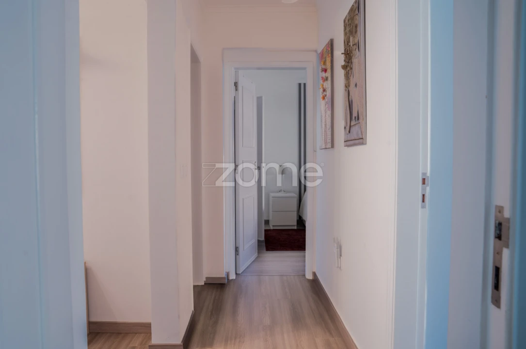 Apartamento T3 para Venda em Algueirão-Mem Martins Foto 14