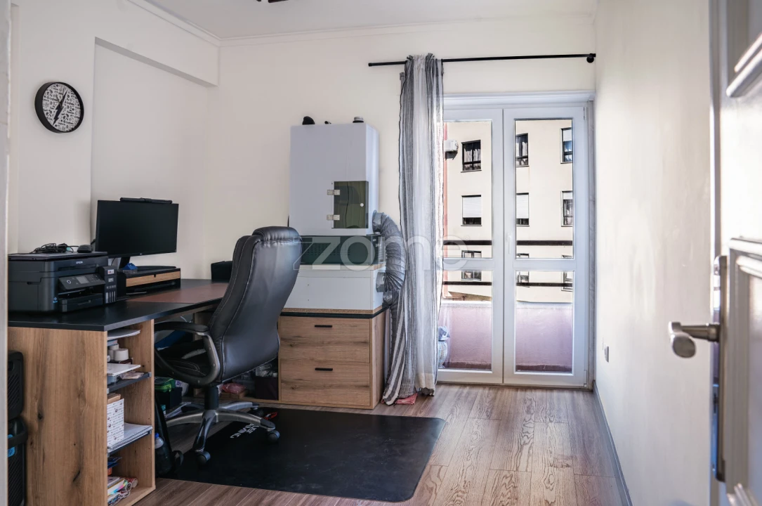 Apartamento T3 para Venda em Algueirão-Mem Martins Foto 24