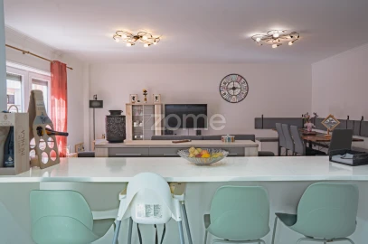 Apartamento T3 para Venda em Algueirão-Mem Martins