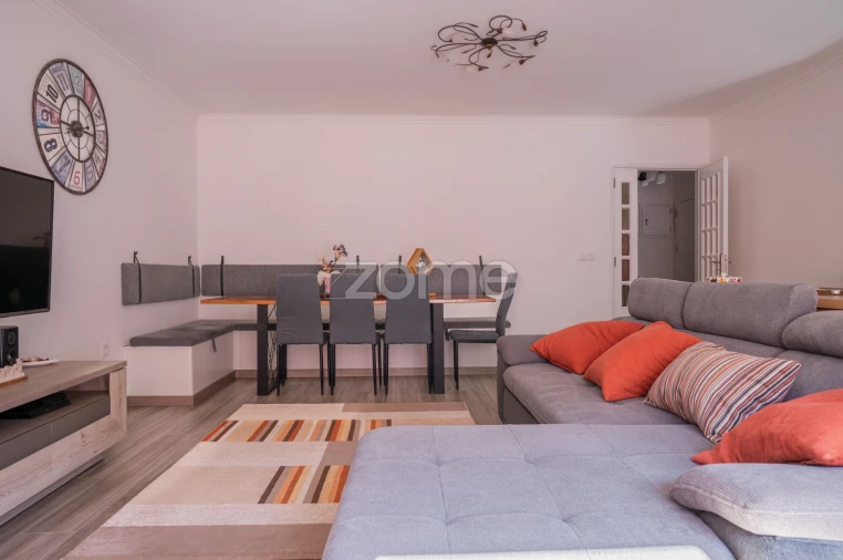 Apartamento T3 para Venda em Algueirão-Mem Martins Foto 4
