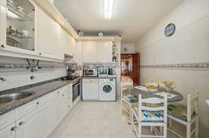 Apartamento T3 para Venda em Algueirão-Mem Martins