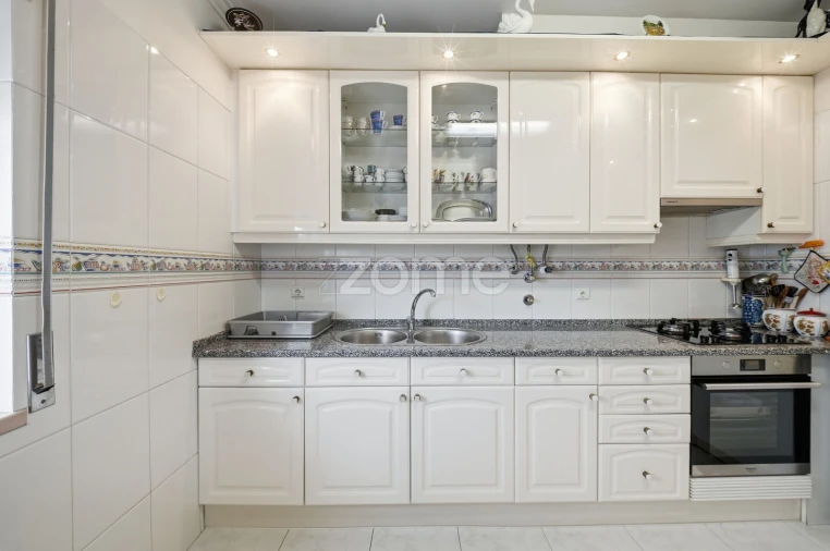 Apartamento T3 para Venda em Algueirão-Mem Martins Foto 8
