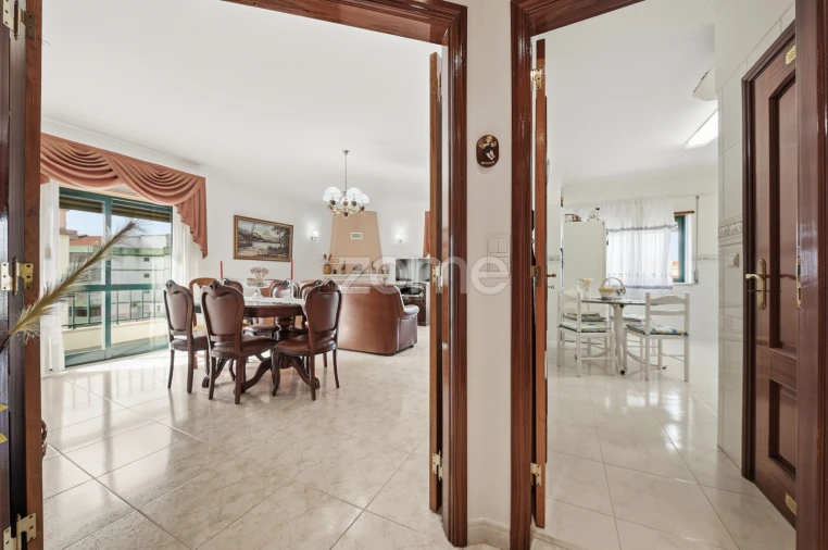 Apartamento T3 para Venda em Algueirão-Mem Martins Foto 6