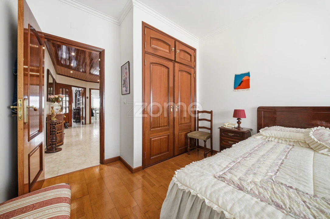 Apartamento T3 para Venda em Algueirão-Mem Martins Foto 20
