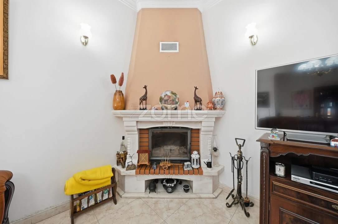 Apartamento T3 para Venda em Algueirão-Mem Martins Foto 3