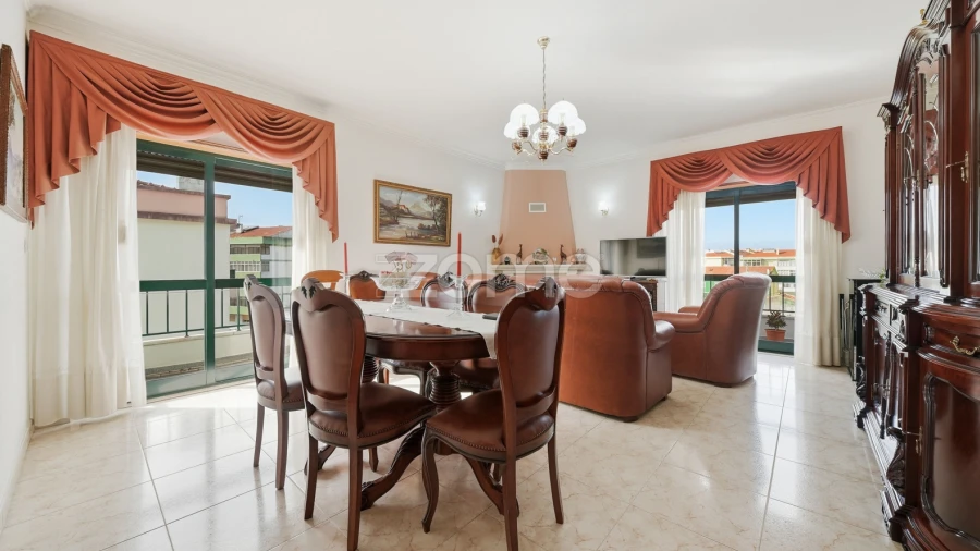 Apartamento T3 para Venda em Algueirão-Mem Martins