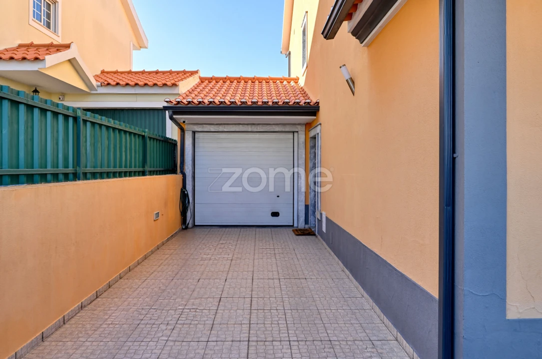 Moradia T3 para Venda em Quinta do Conde Foto 31