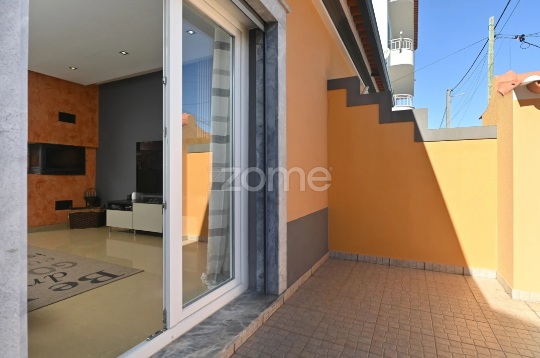 Moradia T3 para Venda em Quinta do Conde Foto 2