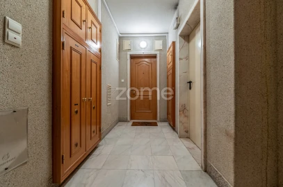 Apartamento T3 para Arrendamento em Ramada e Caneças