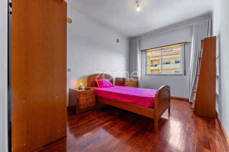 Apartamento T3 para Arrendamento em Ramada e Caneças Foto 18