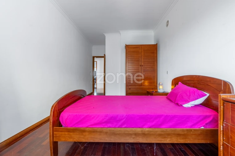 Apartamento T3 para Arrendamento em Ramada e Caneças Foto 19