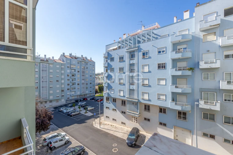 Apartamento T3 para Arrendamento em Ramada e Caneças Foto 27