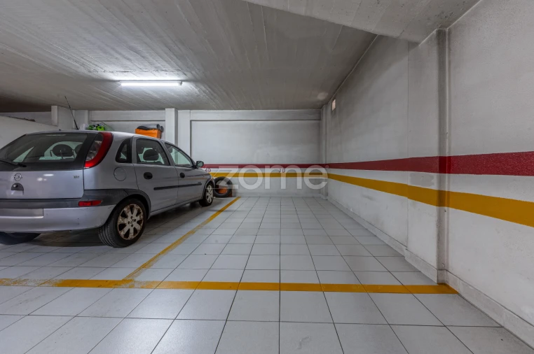 Apartamento T3 para Arrendamento em Ramada e Caneças Foto 39