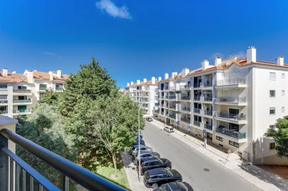 Apartamento T2 para Arrendamento em Carcavelos e Parede