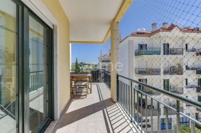 Apartamento T2 para Arrendamento em Carcavelos e Parede