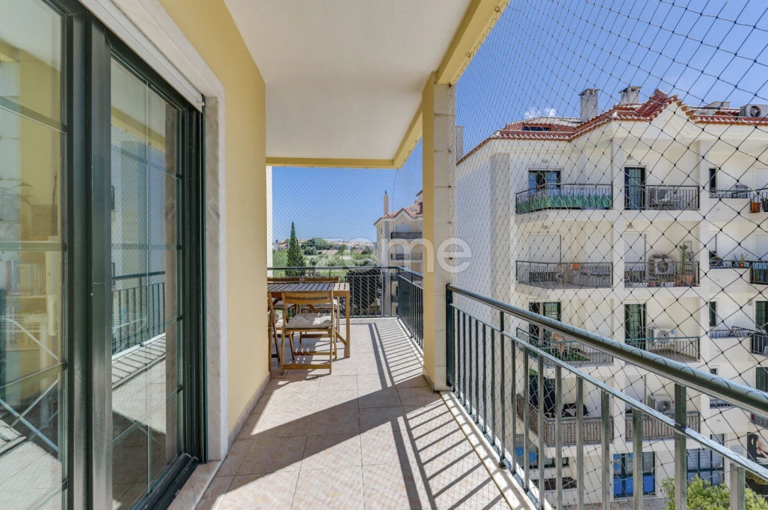 Apartamento T2 para Arrendamento em Carcavelos e Parede Foto 25