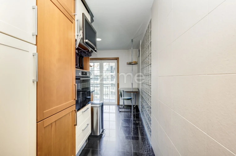 Apartamento T2 para Arrendamento em Carcavelos e Parede Foto 13