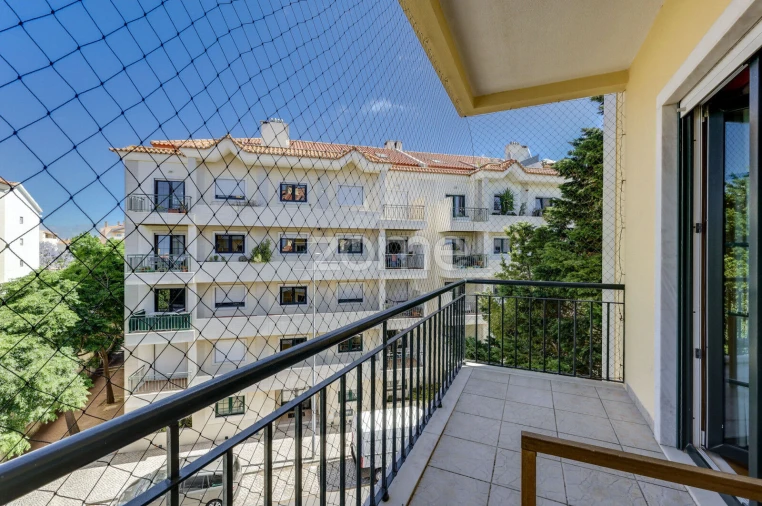 Apartamento T2 para Arrendamento em Carcavelos e Parede Foto 10