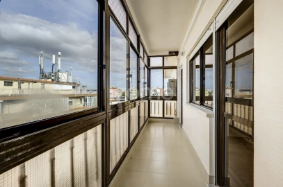 Apartamento T3 para Venda em Almada, Cova da Piedade, Pragal e Cacilhas