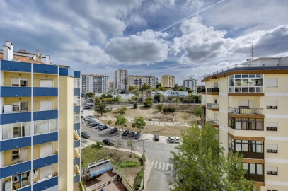 Apartamento T3 para Venda em Almada, Cova da Piedade, Pragal e Cacilhas