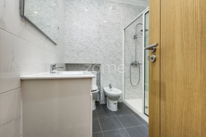 Apartamento T3 para Venda em Almada, Cova da Piedade, Pragal e Cacilhas