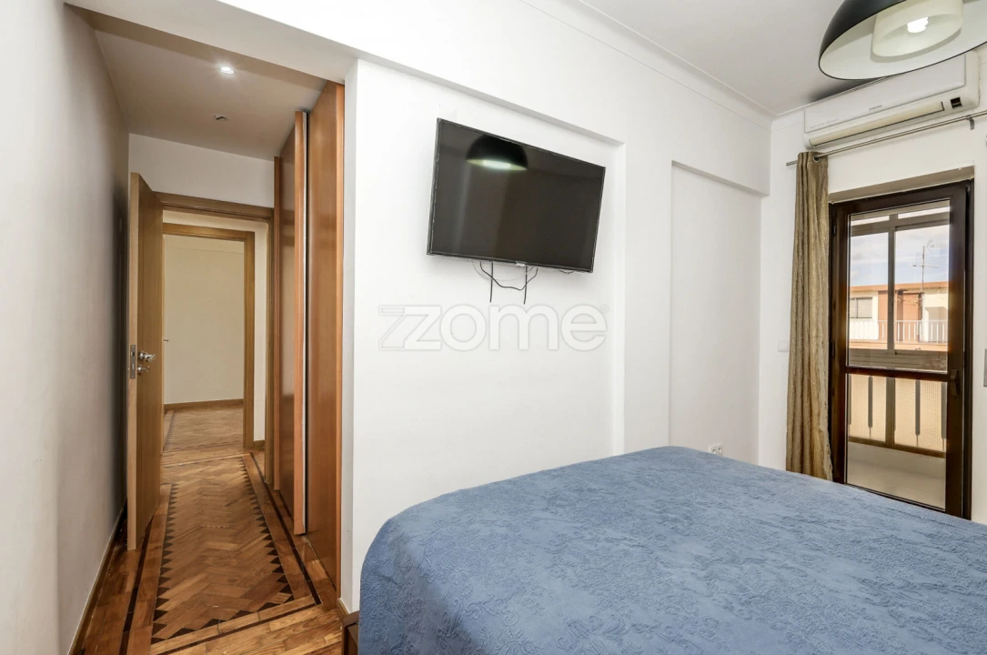 Apartamento T3 para Venda em Almada, Cova da Piedade, Pragal e Cacilhas Foto 12