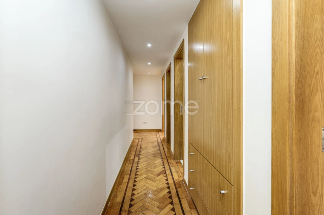 Apartamento T3 para Venda em Almada, Cova da Piedade, Pragal e Cacilhas Foto 22