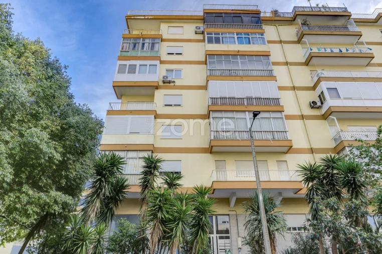 Apartamento T3 para Venda em Almada, Cova da Piedade, Pragal e Cacilhas Foto 24