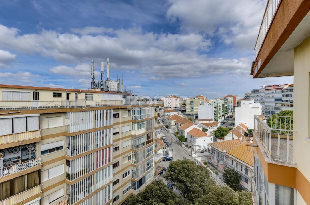 Apartamento T3 para Venda em Almada, Cova da Piedade, Pragal e Cacilhas Foto 20