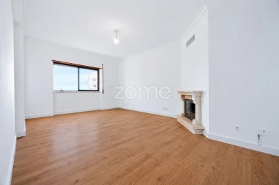 Apartamento T2 para Arrendamento em Algueirão-Mem Martins