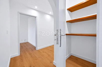 Apartamento T2 para Arrendamento em Algueirão-Mem Martins