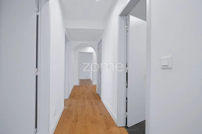 Apartamento T2 para Arrendamento em Algueirão-Mem Martins