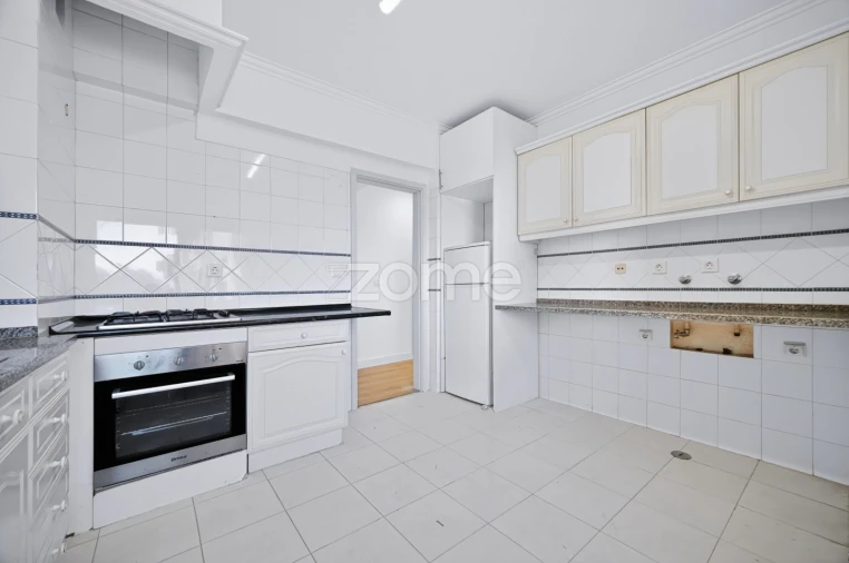Apartamento T2 para Arrendamento em Algueirão-Mem Martins Foto 12