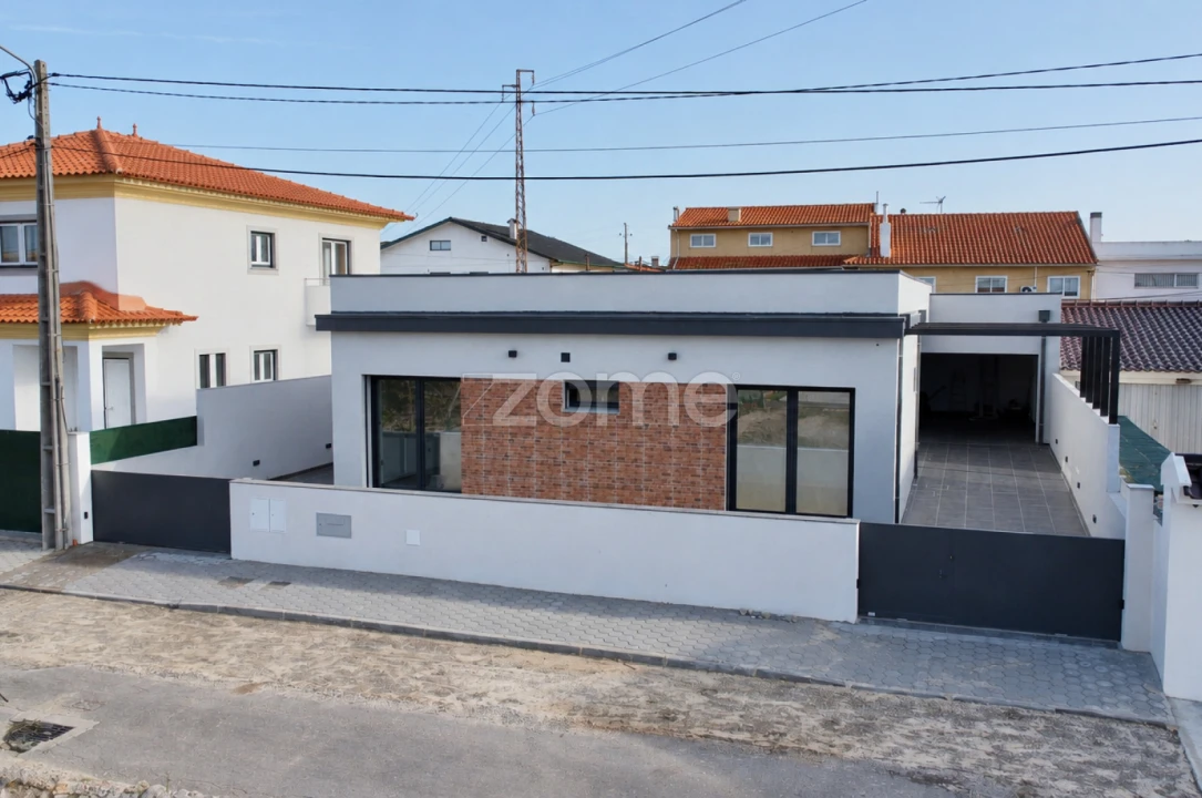 Moradia T3 para Venda em Gafanha da Nazaré Foto 1