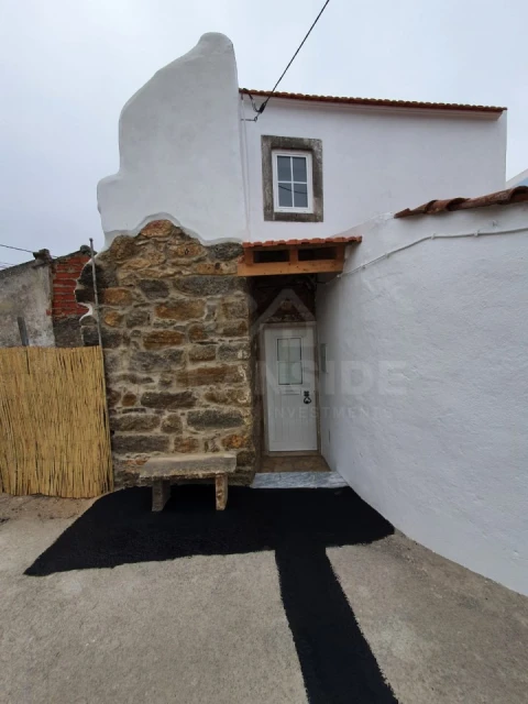 Quinta T1 para Arrendamento em Almargem do Bispo, Pêro Pinheiro e Montelavar