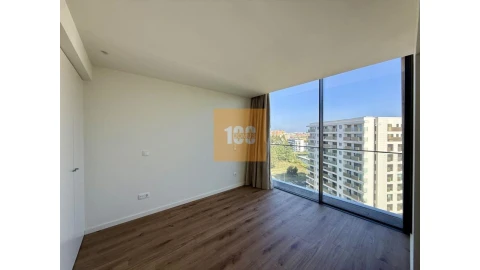 Apartamento T2 para Venda em Mafamude e Vilar do Paraíso