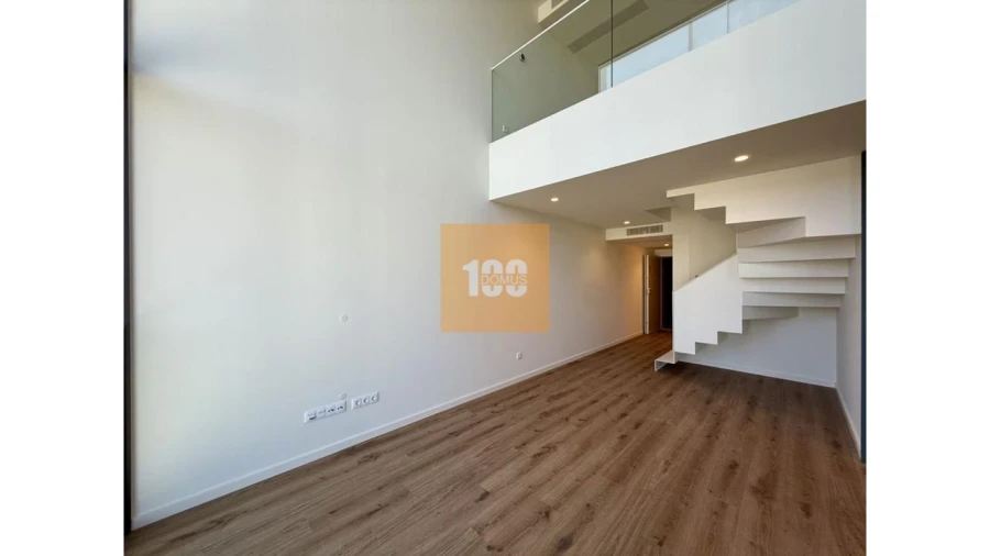 Apartamento T2 para Venda em Mafamude e Vilar do Paraíso Foto 16