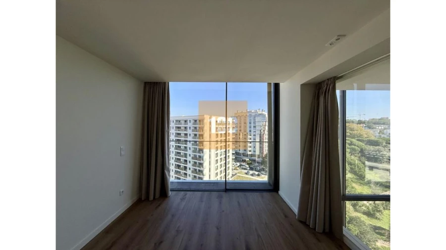 Apartamento T2 para Venda em Mafamude e Vilar do Paraíso Foto 21