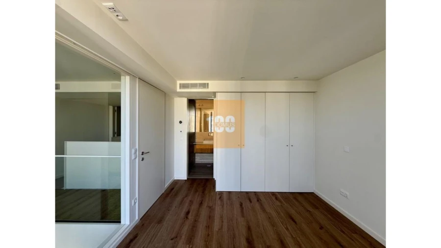 Apartamento T2 para Venda em Mafamude e Vilar do Paraíso Foto 25