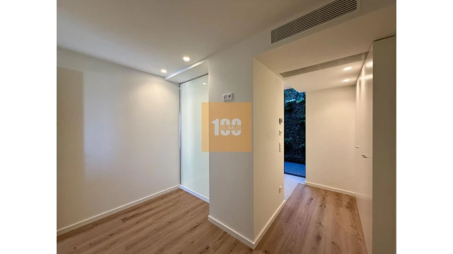 Apartamento T2 para Venda em Mafamude e Vilar do Paraíso Foto 28