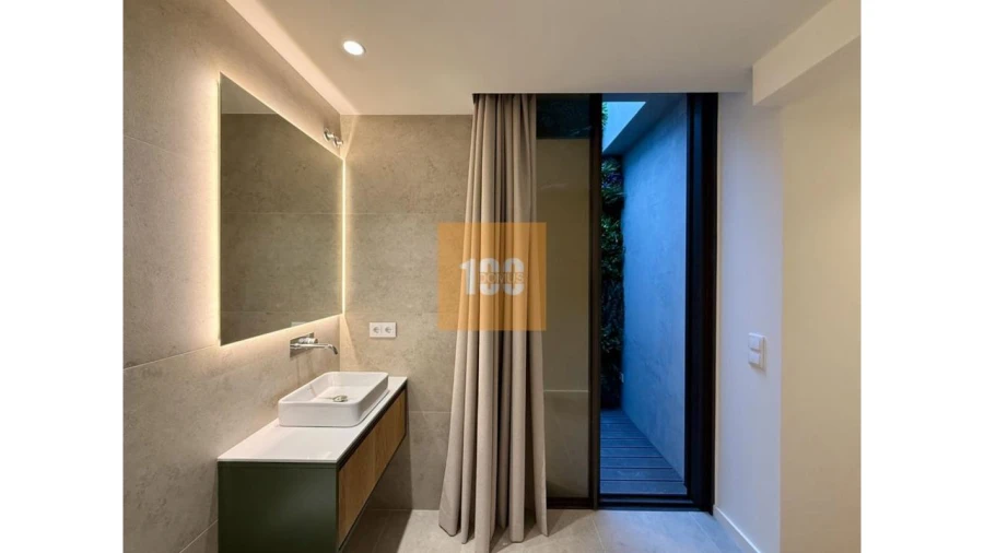 Apartamento T2 para Venda em Mafamude e Vilar do Paraíso Foto 32