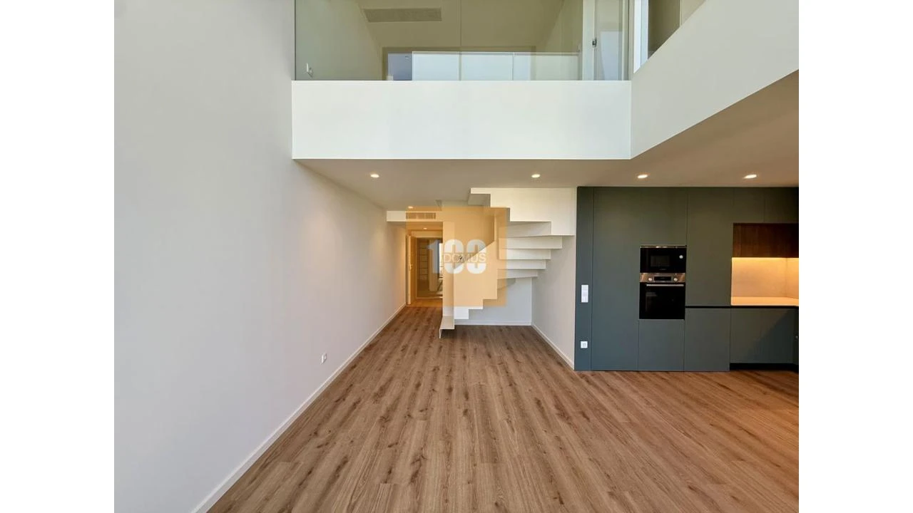 Apartamento T2 para Venda em Mafamude e Vilar do Paraíso Foto 8