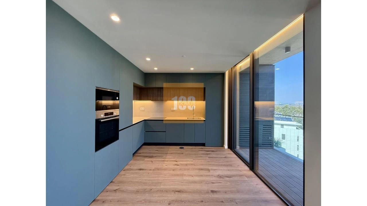 Apartamento T2 para Venda em Mafamude e Vilar do Paraíso Foto 9